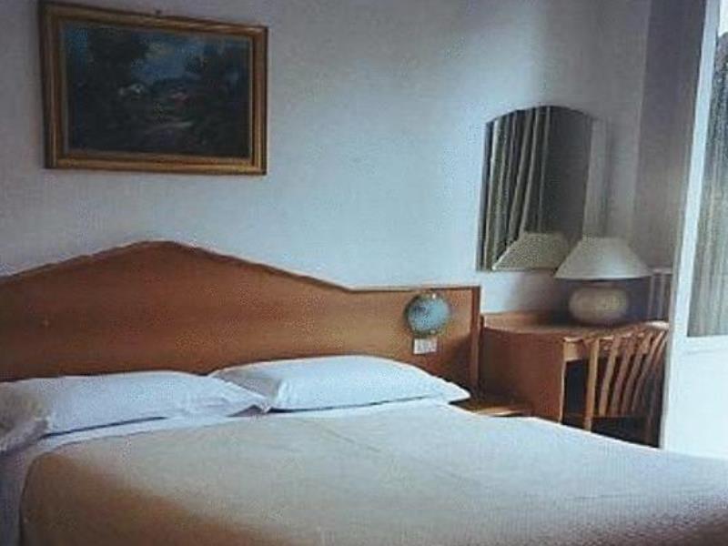 Hotel Ambra ミラノ エクステリア 写真